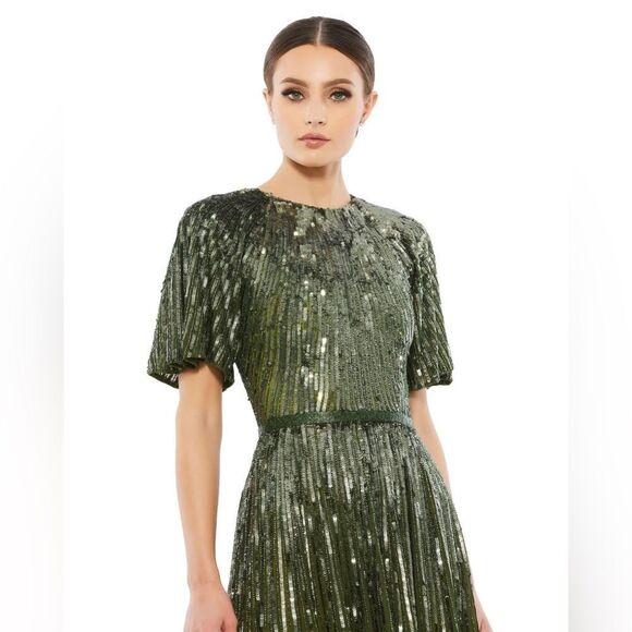 Mac Duggal Sequined High Round Neckline Stunning Dress embellished size 16 - Picture 5 of 14